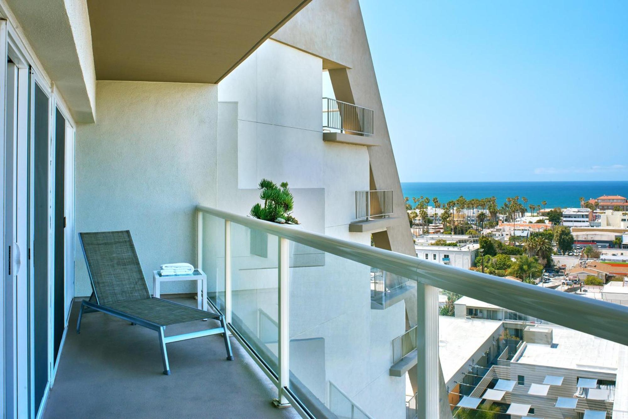 Hyatt Centric Delfina Hotel Santa Monica