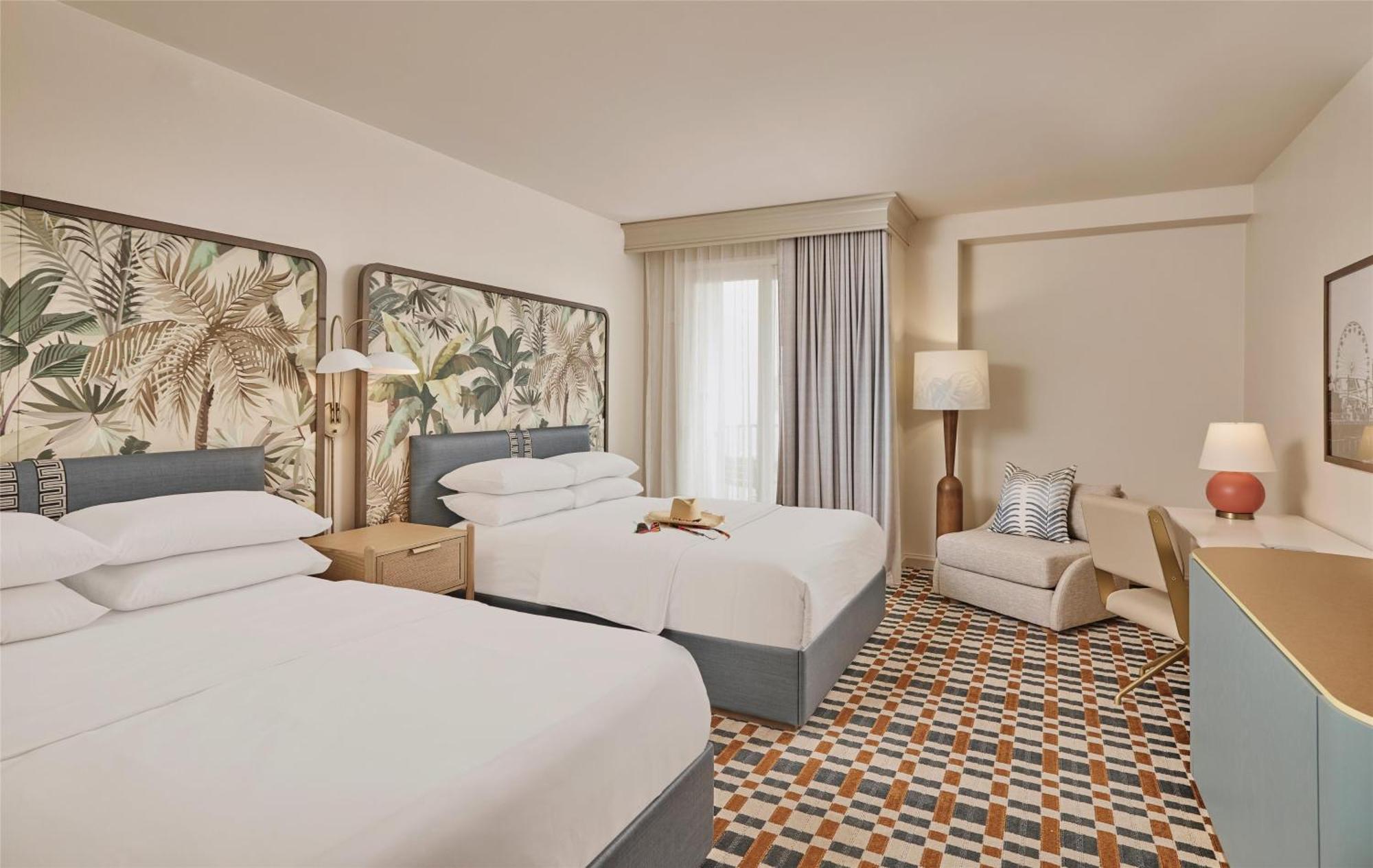 Hyatt Centric Delfina Hotel 4*