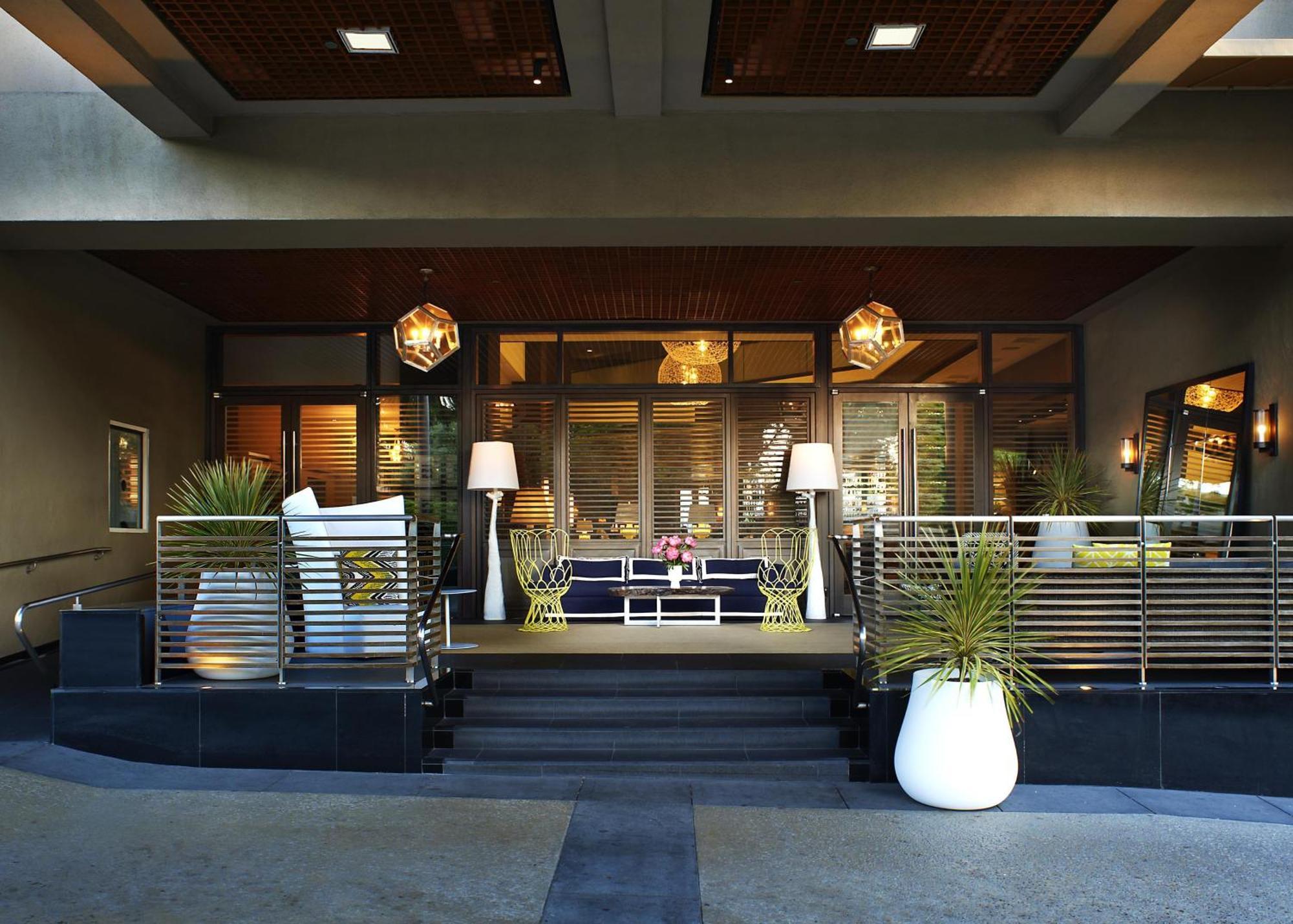Hyatt Centric Delfina 4*
