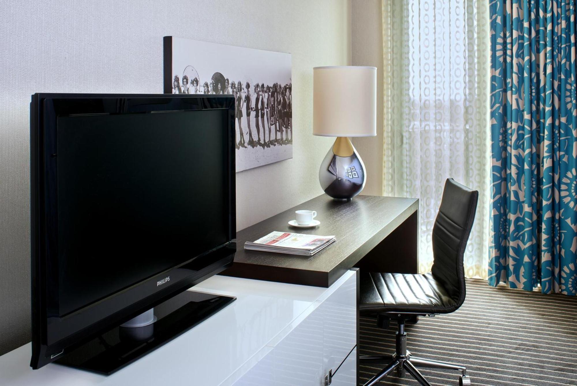 Hyatt Centric Delfina 4*