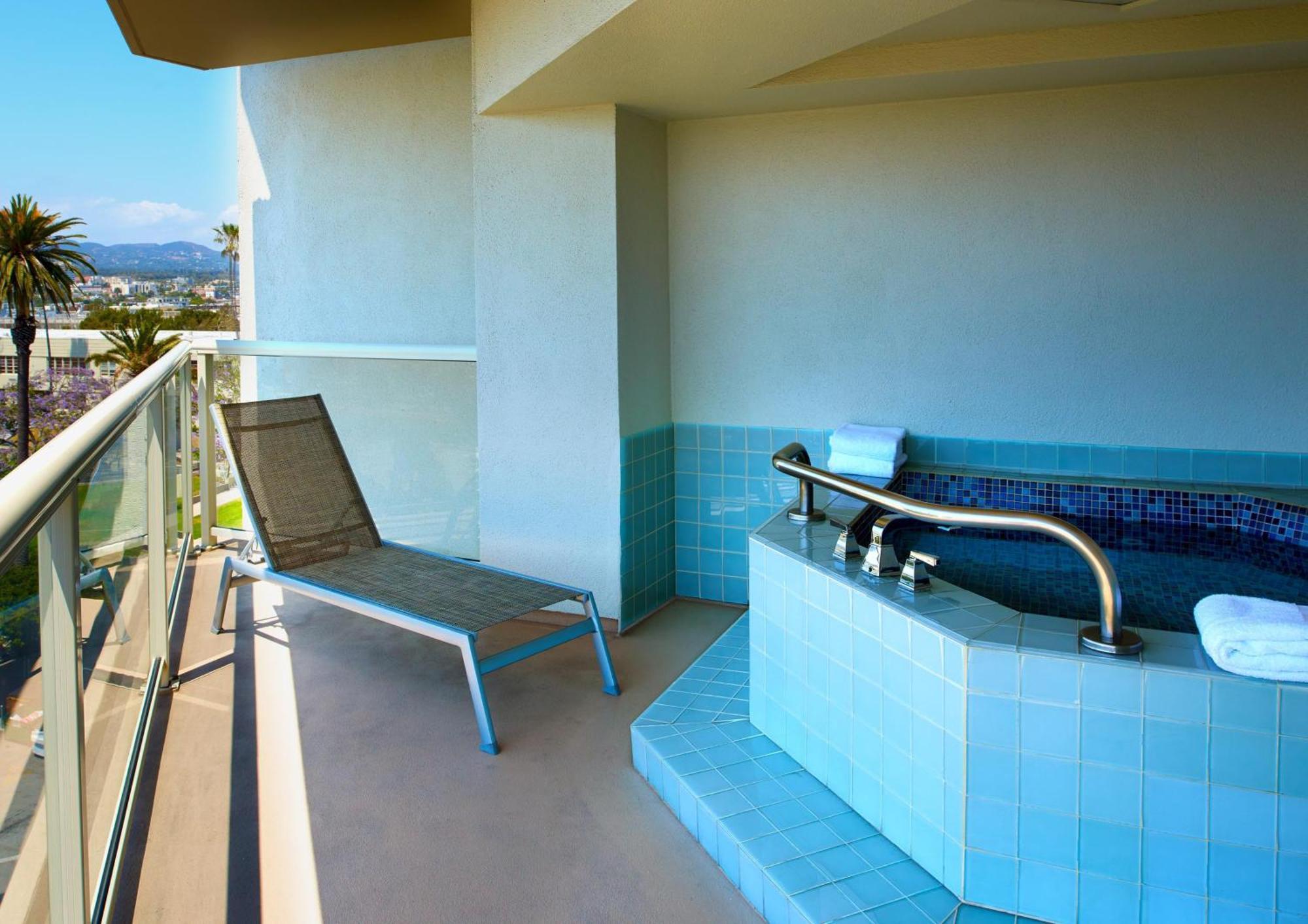 Hyatt Centric Delfina Hotel